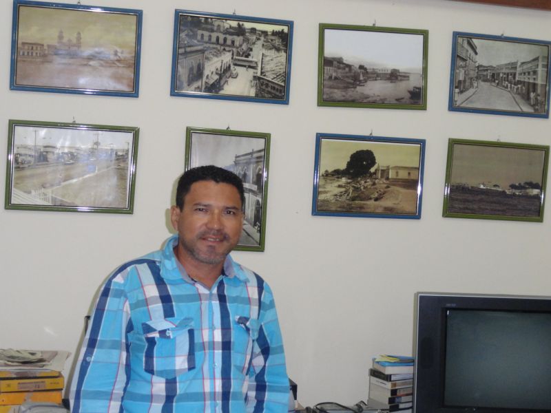 Márcio Dezincourt - Artista plástico